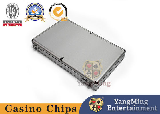 satın al Lüks 600 adet Alüminyum 14g Kil Chip Kutusu Casino Bakara Taşınabilir Sünger Gümüş Rulet tekerlekleri Blackjack Cips Durumda Çevrimiçi üretim