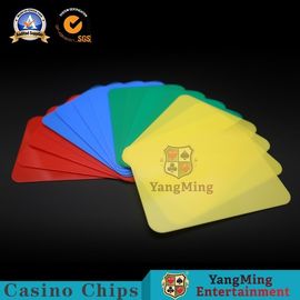 satın al 4 Renk Casino Oyun Aksesuarları 100% Plastik Özelleştirilmiş Bakara Kumar Masa Oyun Kartı Çevrimiçi üretim