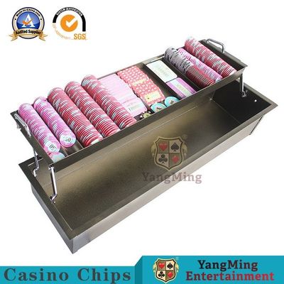 satın al Pirinç Renkli Metal Demir Çift Katmanlı Çip Tepsisi Kilitli Bakara Poker Akrilik Kil Sahteciliğe Karşı Çip Braketi Çevrimiçi üretim
