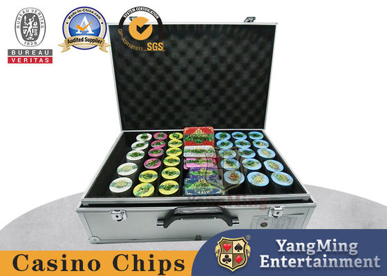 satın al Akrilik Üç Katmanlı Altın Damgalama Çip Seti 760 Kombinasyon Poker Masası Oyun Cipsleri Çevrimiçi üretim