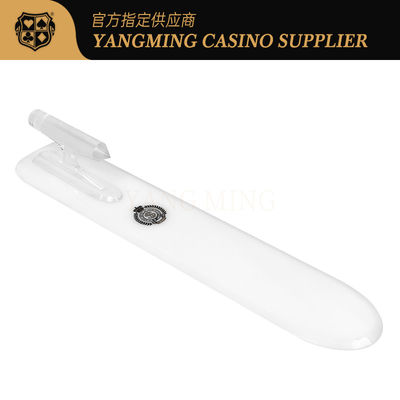 Yüksek Geçirgenlik Beyaz Plastik Kartlar Kürek Texas Poker Kulübü Adanmış Logo